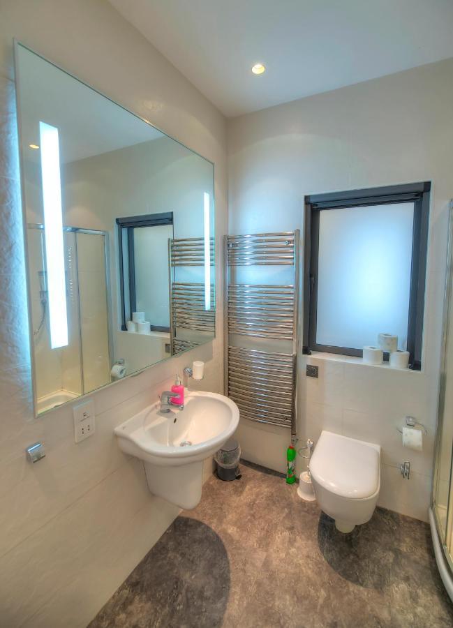 Bright And Spacious 3 Bedroom Apartment With Breathtaking Views - Goslm-5 Sliema Exterior photo